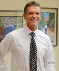 Dr. Robert Willard Underill D.M.D., Dentist