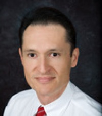 Dr. Luis C Villa MD