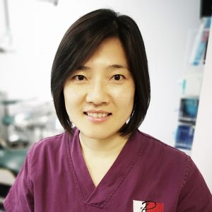 Flora Zhang, Dentist