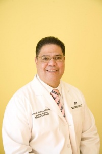 Dr. Carlos R Vazquez M.D., Internist