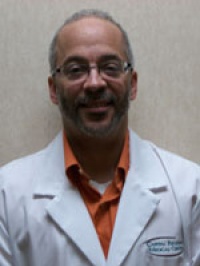 Dr. Ariosto E Rosado MD