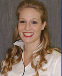 Dr. Alyssa Rae Nielubowicz D.M.D., Dentist