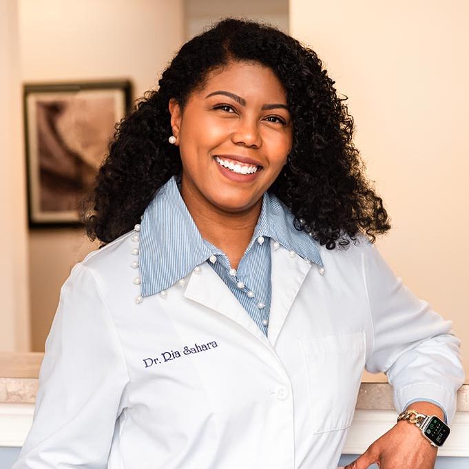 Dr. Ria Sahara D.D.S., Dentist