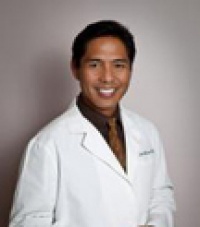 Dr. Victor De Los Santos, DDS, Dentist