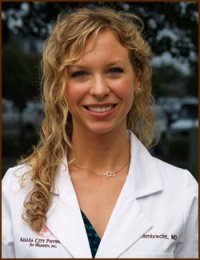 Dr. Lauren Elizabeth Lambrecht M.D.
