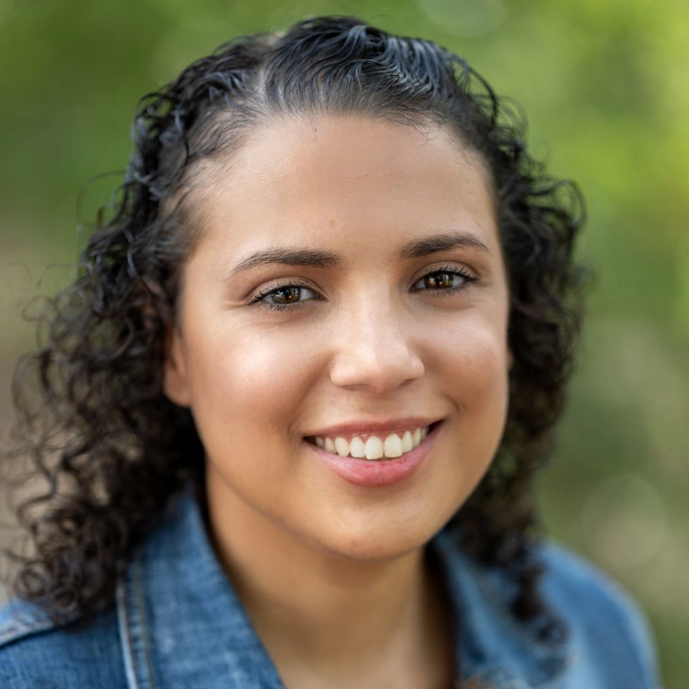 Sara Medina, LCSW, Social Worker