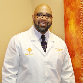 Dr. Dr. Cleve R. Taylor, Chiropractor