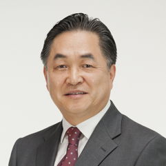 Christopher  Kang