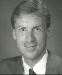 Dr. Douglas R Stringham MD, Orthopedist