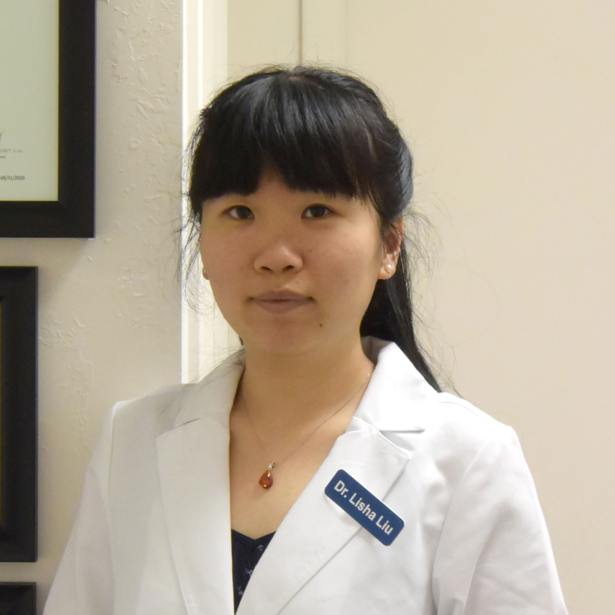 Lisha Liu, Acupuncturist