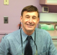 Dr. Warren Ravner D.M.D., Dentist