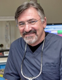 Dr. Thomas Patrick Sweeney DDS, Periodontist