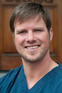 Dr. Elisha Brett Mayes DDS, Dentist