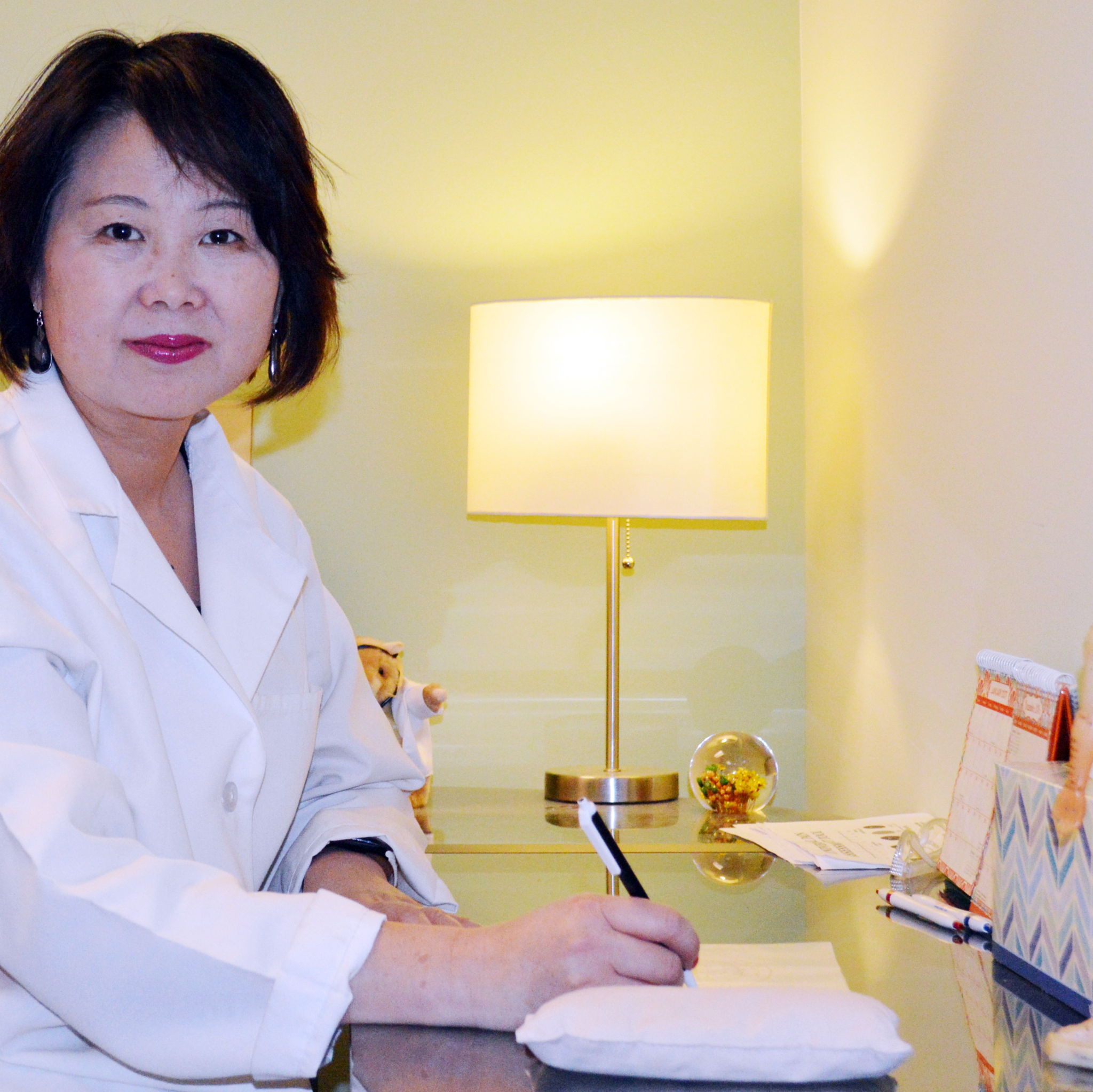 Daisy Dong L. AC. CMD, Acupuncturist