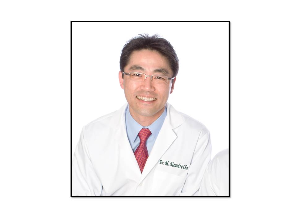 M. Alexandre Cho, Dentist
