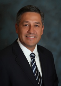 Dr. Robert G. Arias DDS
