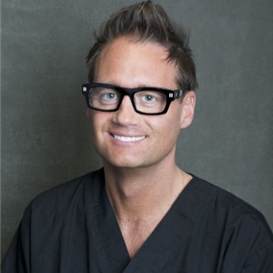 Dr. Timothy Perozek, MD, Ophthalmologist