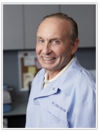 Dr. Roger Michael Giuliani DDS, Dentist