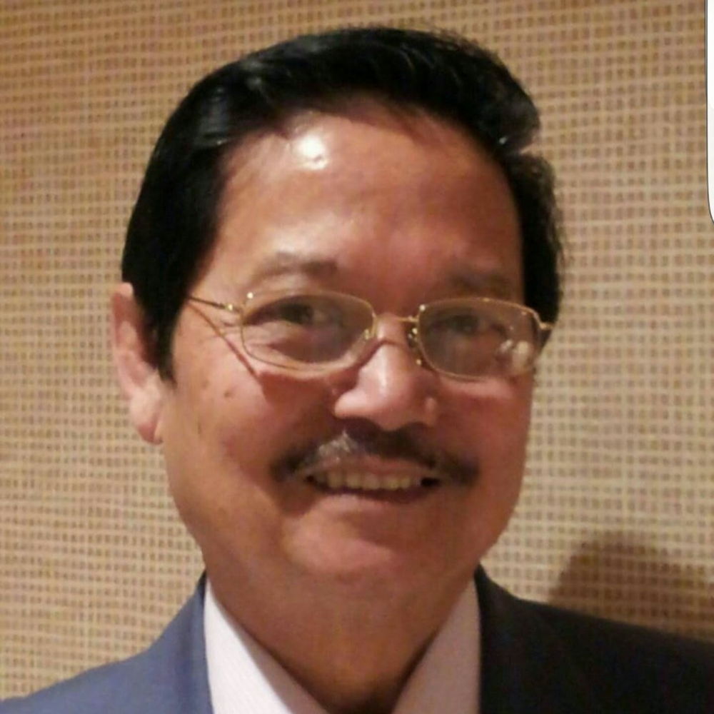 Dr. Reynaldo  De Los Angeles M.D.