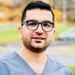 Yas Saleem, Dentist
