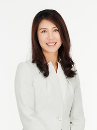 Dr. Katherine Jeeyeon Lee D.M.D., Dentist