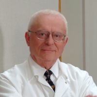 Dr. Franz R. Gosset MD