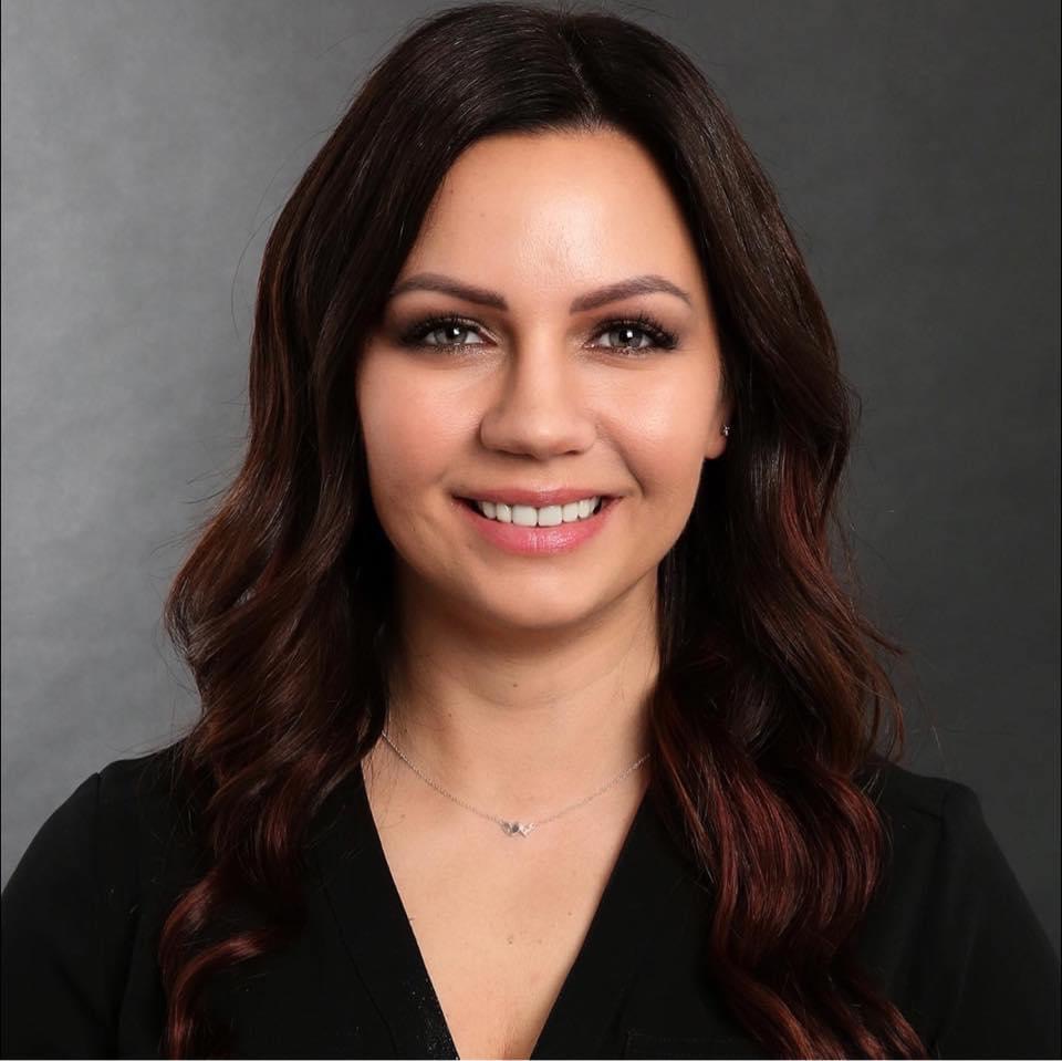 Dr. Amber Nicole Esparza DC, Chiropractor