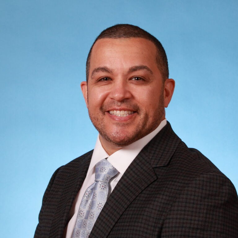 Dr. Victor Morales Hayes, MD, Orthopedist