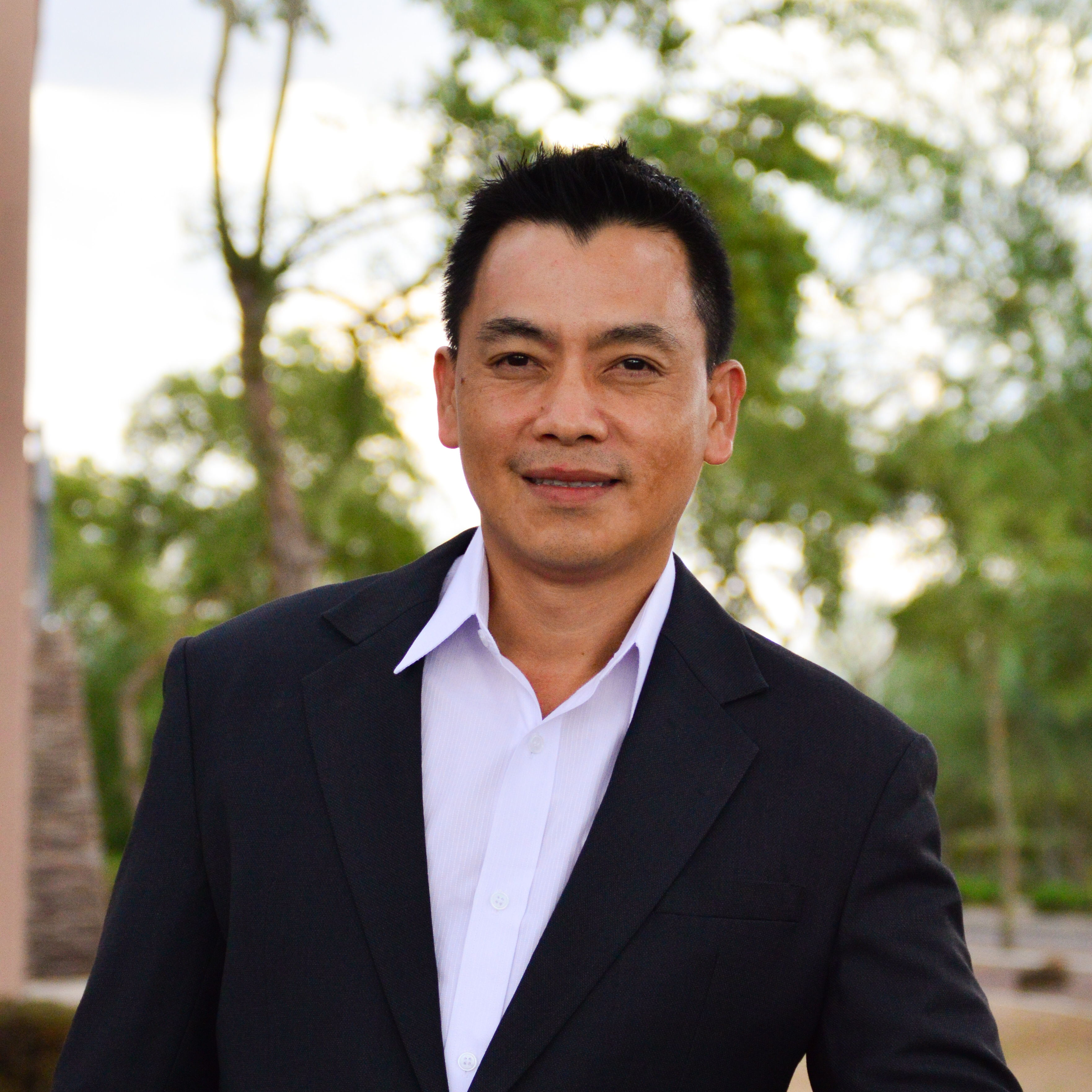 Dr. Thomas T Pham DDS