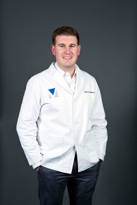 Dr. Adam D Goldstein DDS, Dentist