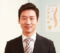 Dr. Yung  Han M.D.