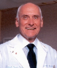 Dr. Andrejs V Strauss M.D., Radiation Oncologist