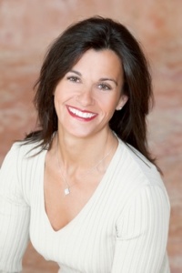 Dr. Lisa N Gallucci D.M.D., Dentist