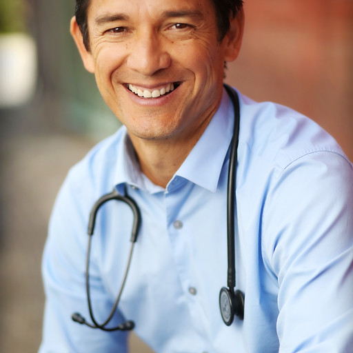 Dr. Derek M Taylor D.C., Chiropractor