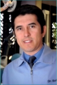 Dr. Erick Rolando Solis D.D.S., Dentist