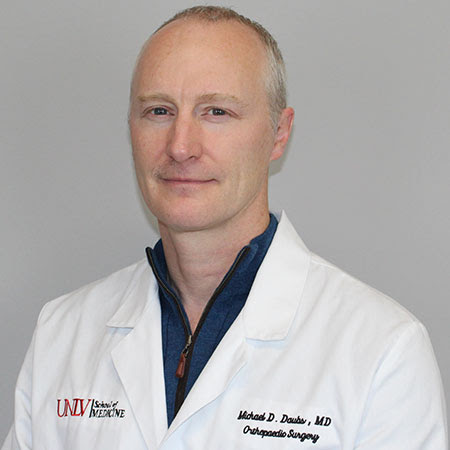 Dr. Erik  Kubiak M.D.