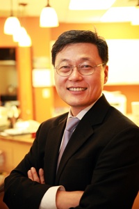 Dr. Paul Sangtaek Yi D.D.S.