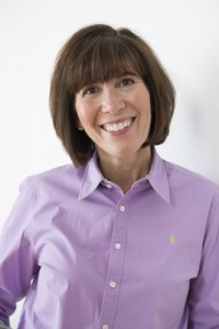 Dr. Lisa  Schwartz M.D.