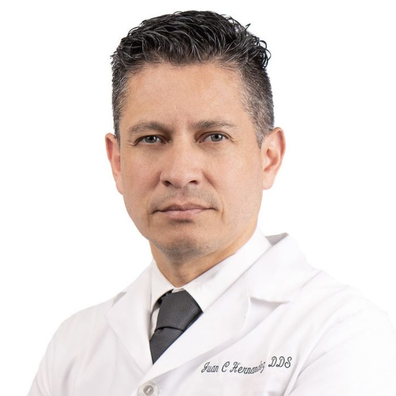 Dr. Juan  Hernandez DDS