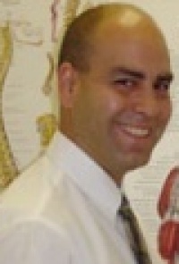 Dr. Roberto Ostolaza, DC, Chiropractor