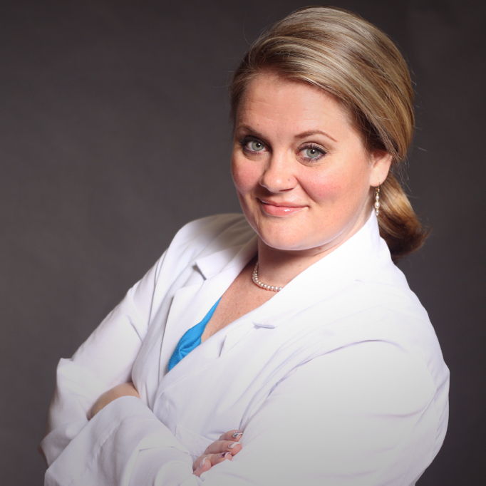 Dr. Elissa Jeanne Smith DC, Chiropractor