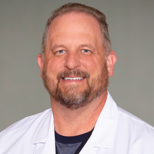 Dr. Scott R Mcdearmont M.D., Vascular Surgeon