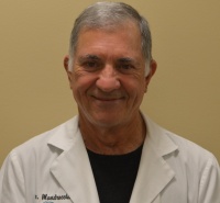 Dr. Robert Vincent Mandraccia MD