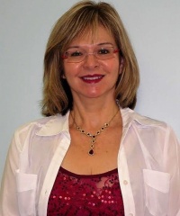Dr. Julia B. Pizarro DMD, Dentist