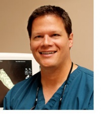 Aaron Huslig DDS, Dentist
