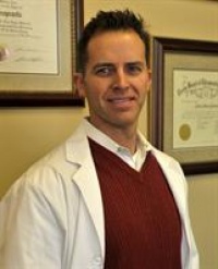 Dr. Lance E Groves DC, Chiropractor