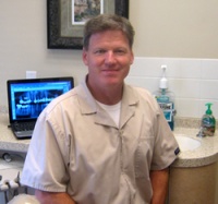 Dr. Steven Fabian Curet D.D.S., Dentist