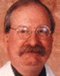 Dr. Robert J Reilly M.D., Internist
