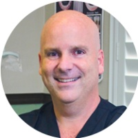 Dr. Frank Garcia-penna D.D.S., Dentist