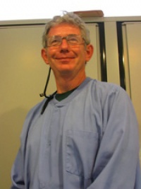 Dr. Steve E Johnston DDS